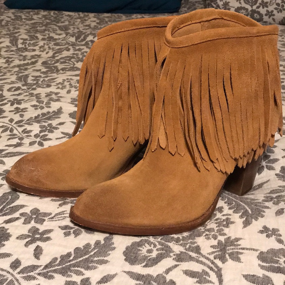 Frye Leather Llana Short boots with Fringe